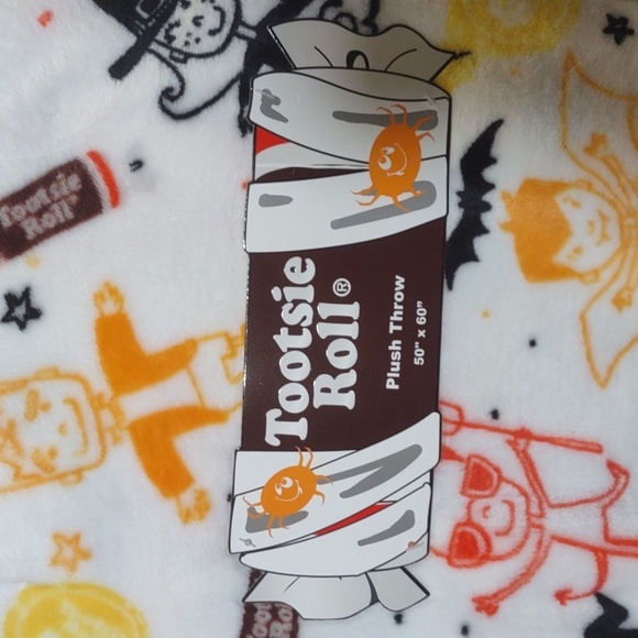 Halloween Plush Tootsie Roll Throw 50x60in - Picture 6 of 6